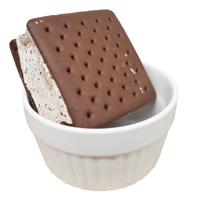 Freeze Dried Ice Cream Sandwich - Yukon Cookies & Cream 1pk